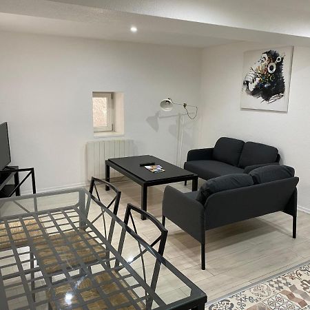 Appartement 2Eme Etage 42M2 Hyper Centre Ville / Parking Gratuit รีอง ภายนอก รูปภาพ