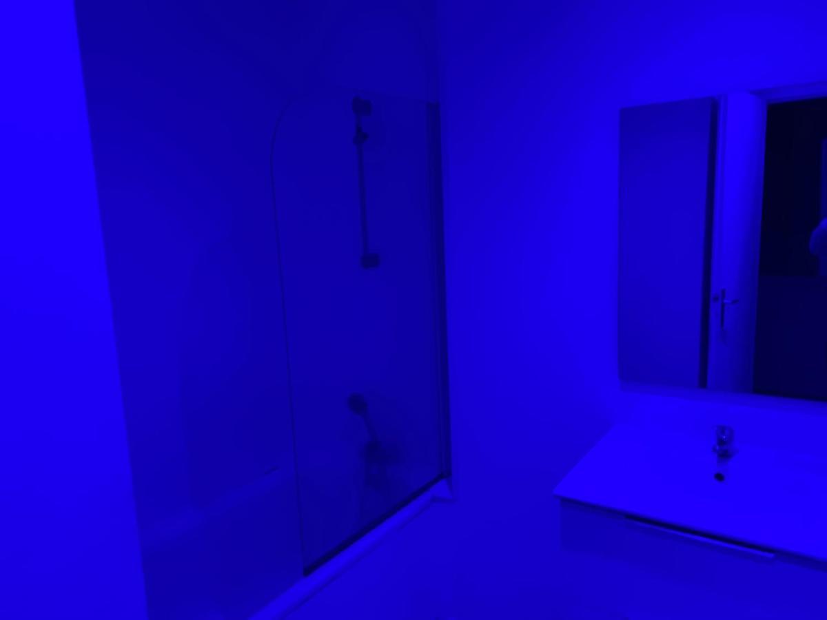 Appartement 2Eme Etage 42M2 Hyper Centre Ville / Parking Gratuit รีอง ภายนอก รูปภาพ